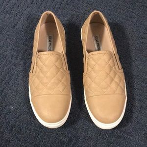 *Steve Madden* slip on